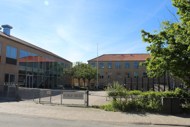 Borup Skole skal have ny skoleleder efter Jakob Dalgas Rasmussen, de stoppede ved rsskiftet. 